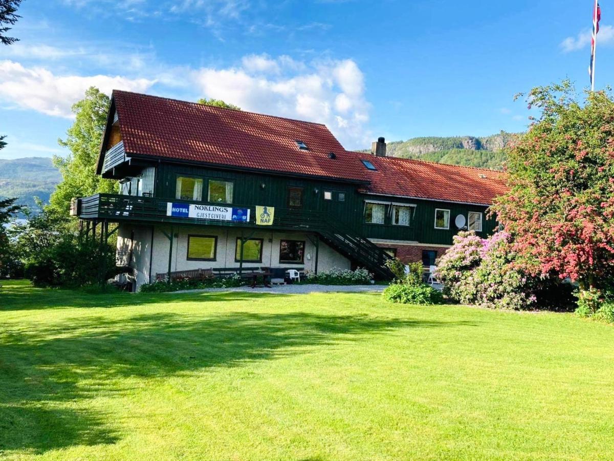 Hotel Nokling & Camping Hjelmeland Экстерьер фото