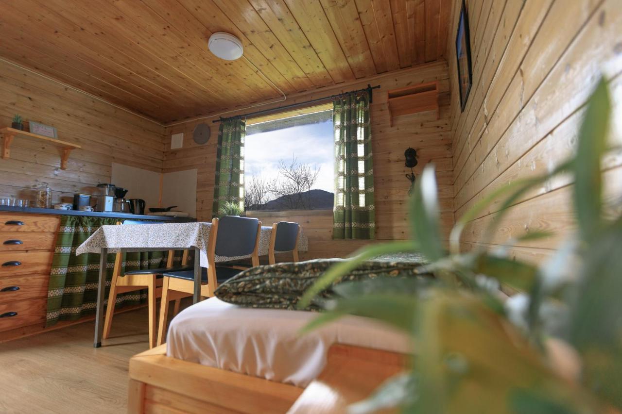 Hotel Nokling & Camping Hjelmeland Экстерьер фото