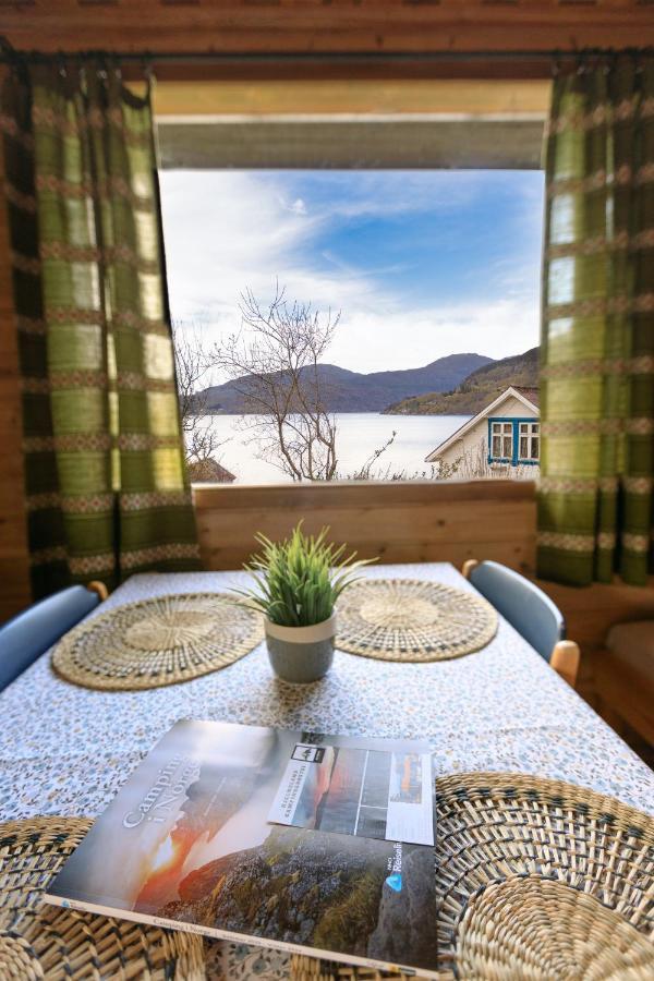 Hotel Nokling & Camping Hjelmeland Экстерьер фото