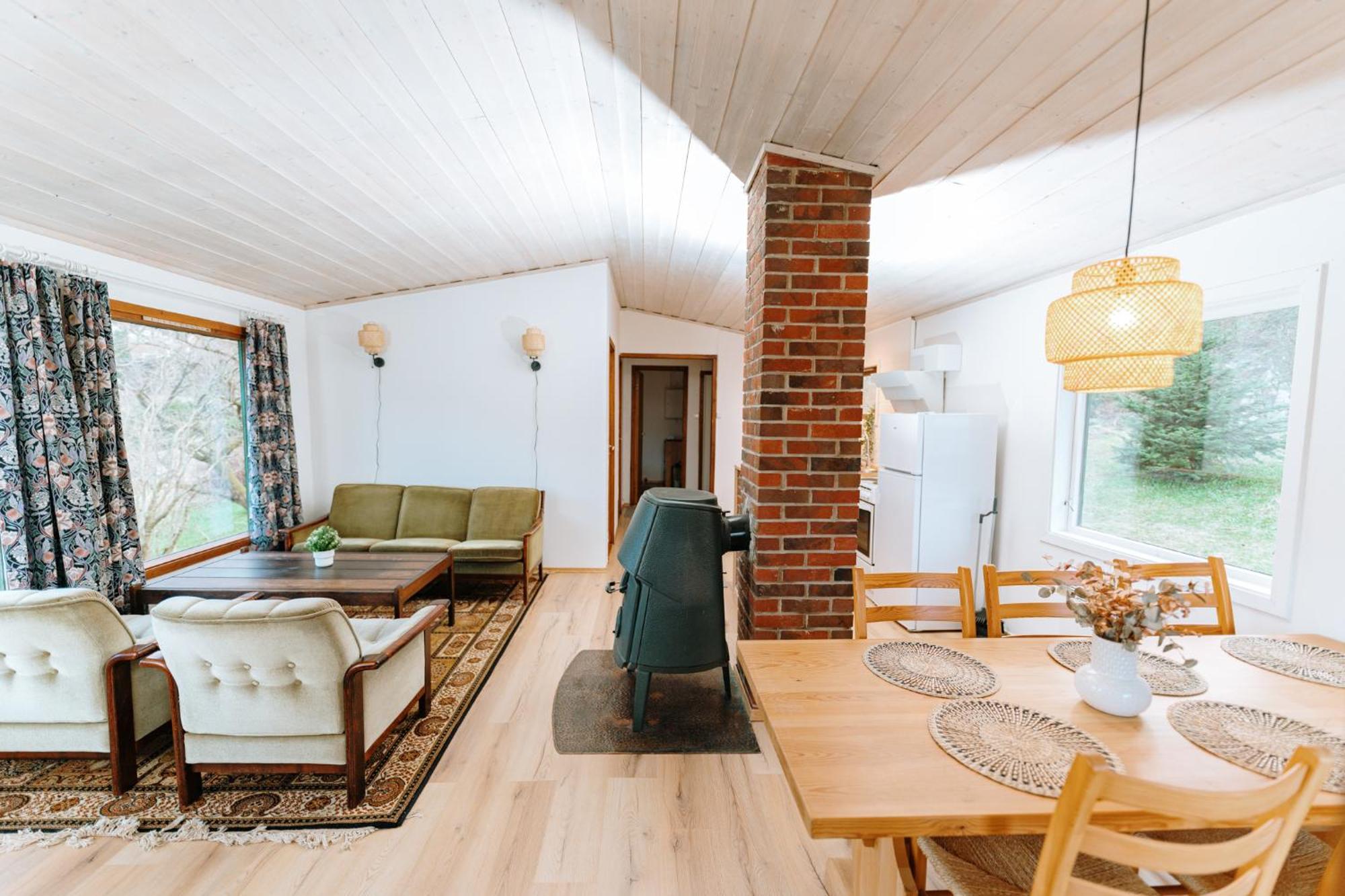 Hotel Nokling & Camping Hjelmeland Экстерьер фото